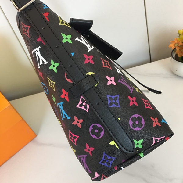 ルイヴィトンバッグ素材ディテール